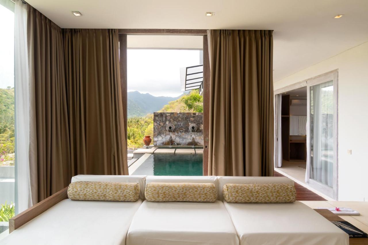Varda Pool Suite